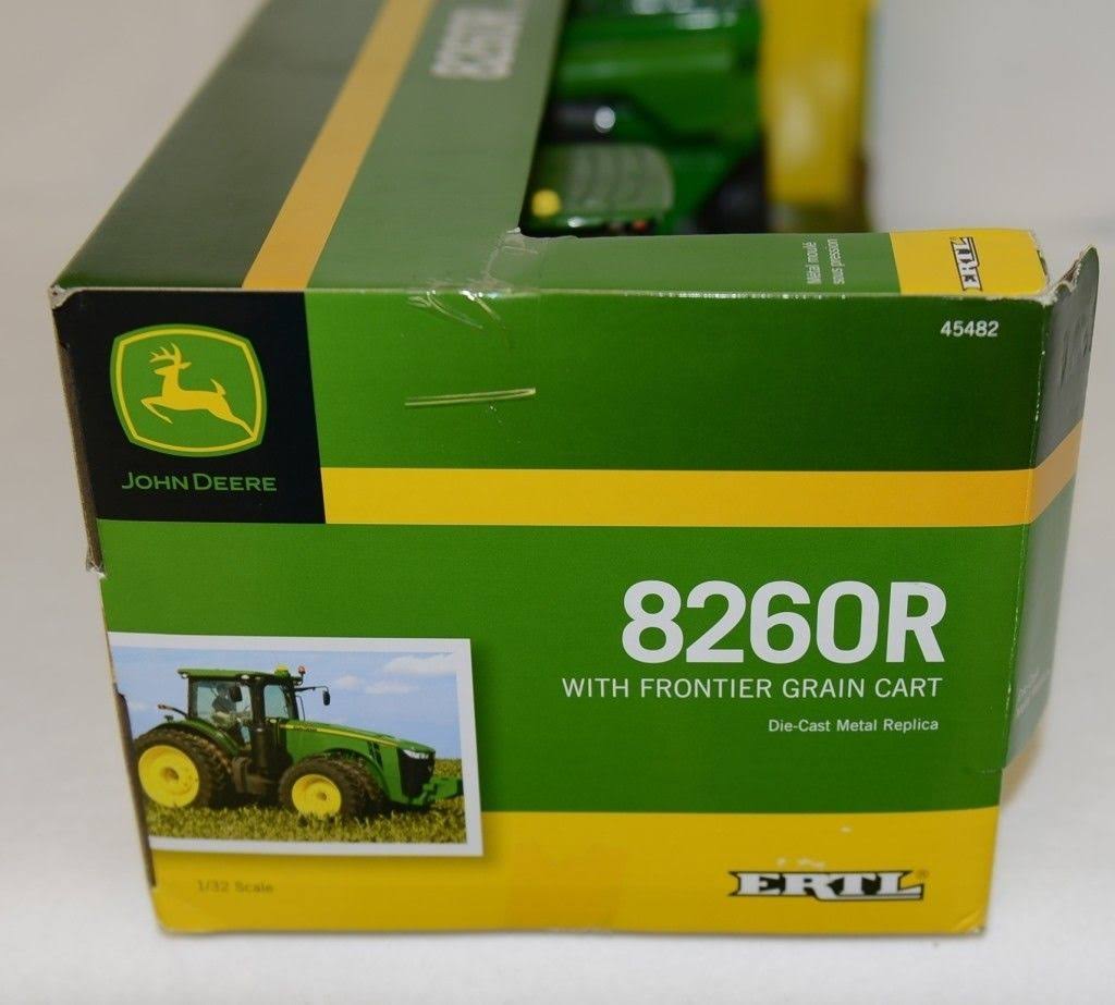 1:32 Scale Tractor with Grain Cart L9358