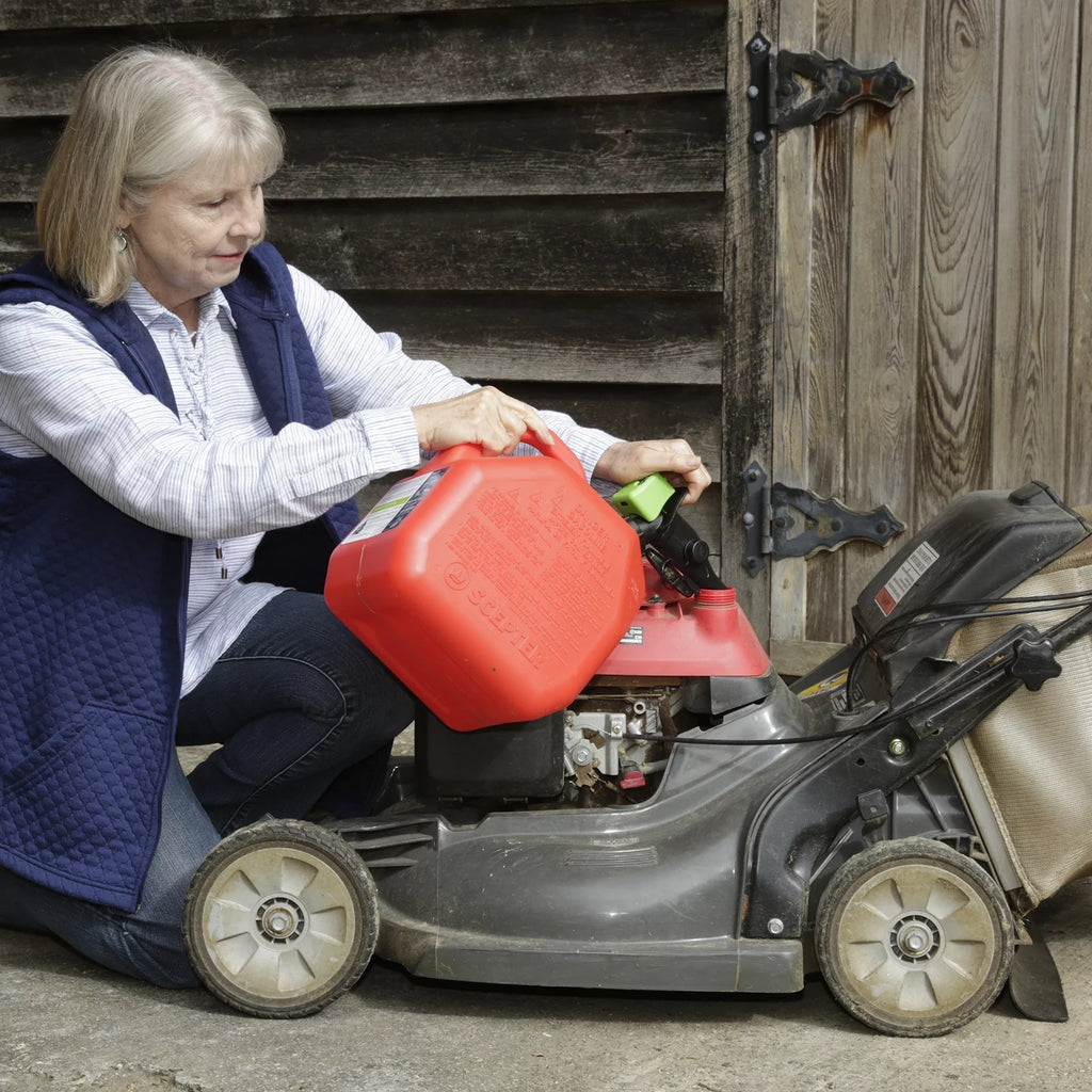 2 Gallon Red Gas Can L225