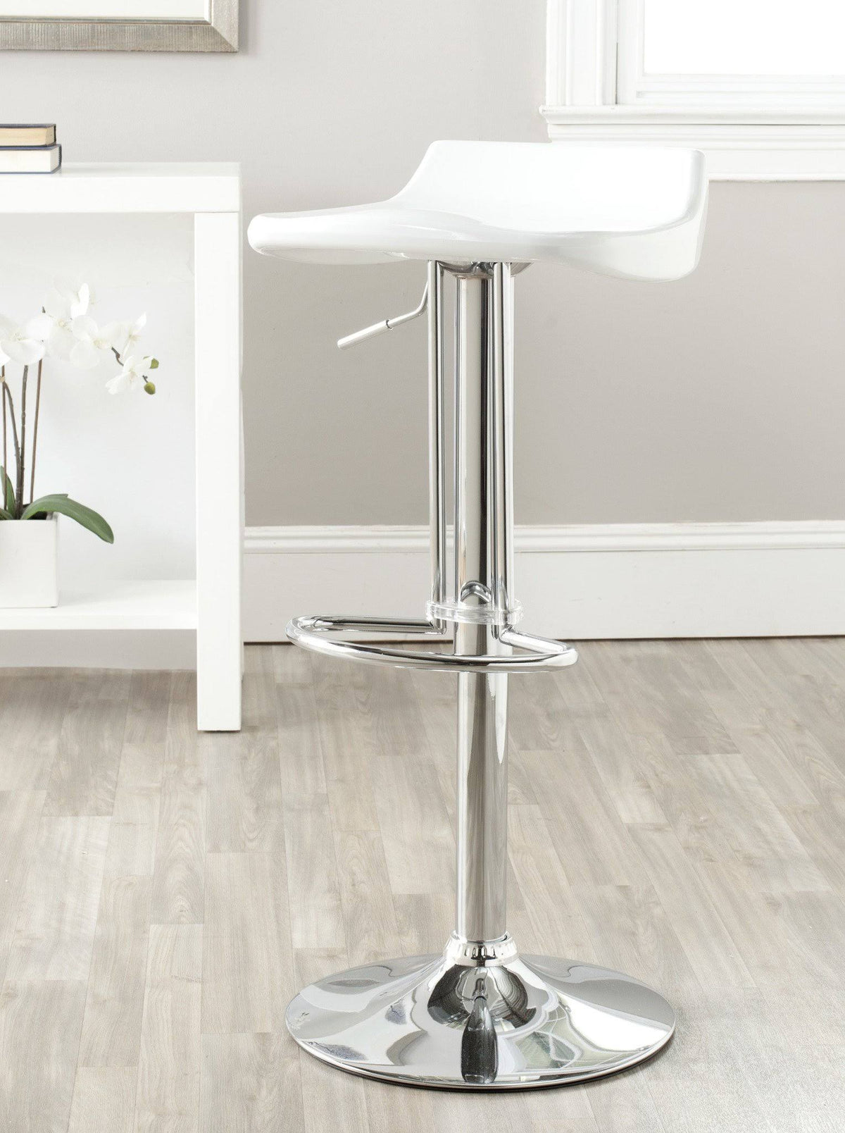 White Swivel Bar Stool T4583