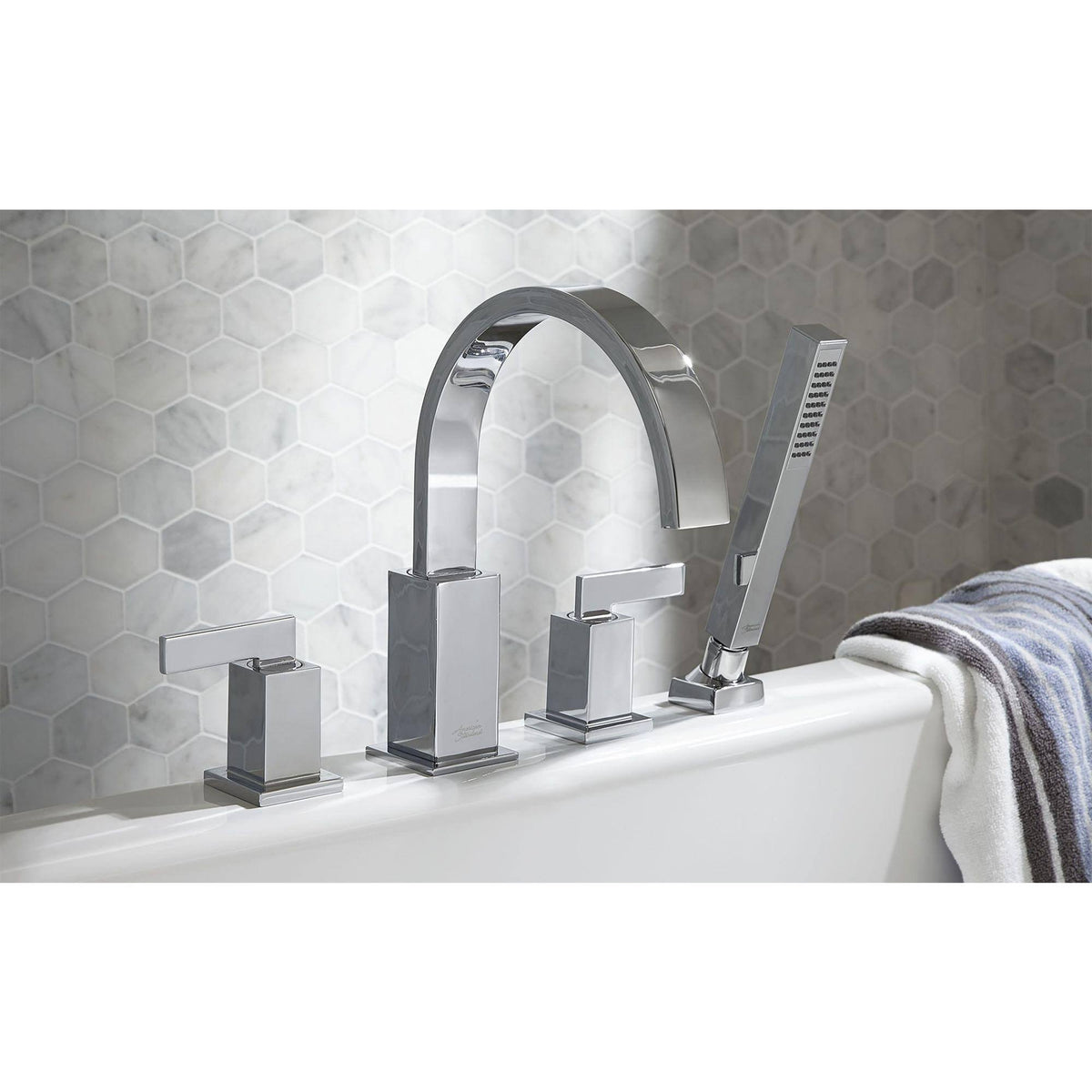 Chrome Tub Faucet G4076