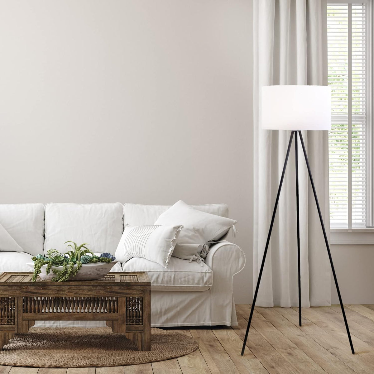 Black Tripod Floor Lamp T133