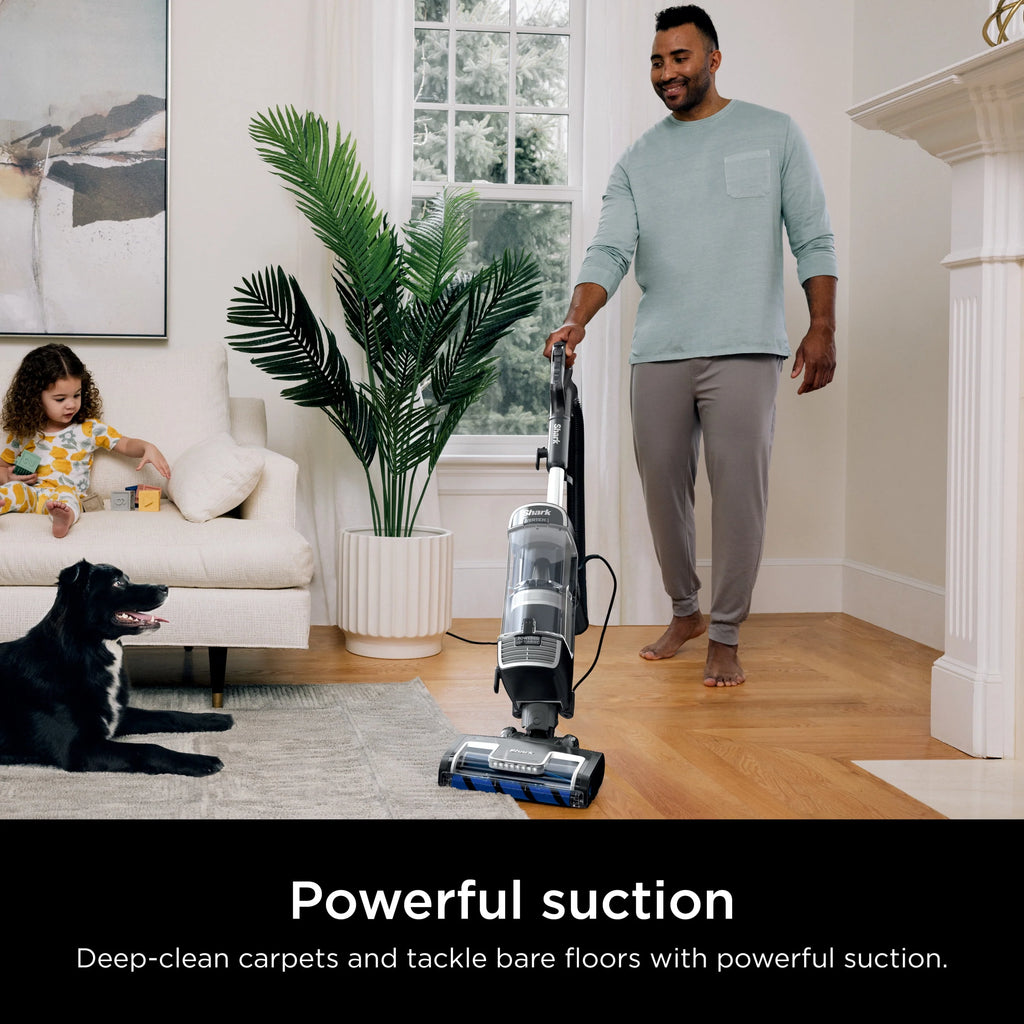 Upright Vacuum with Self-Cleaning Brushroll I6276