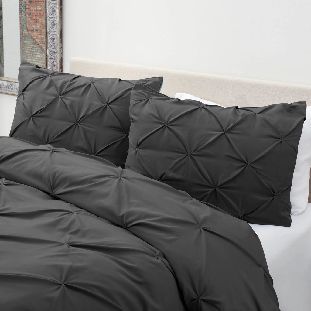 3 Piece Pinch Pleated Microfiber Duvet Cover Set Queen Gray U95170
