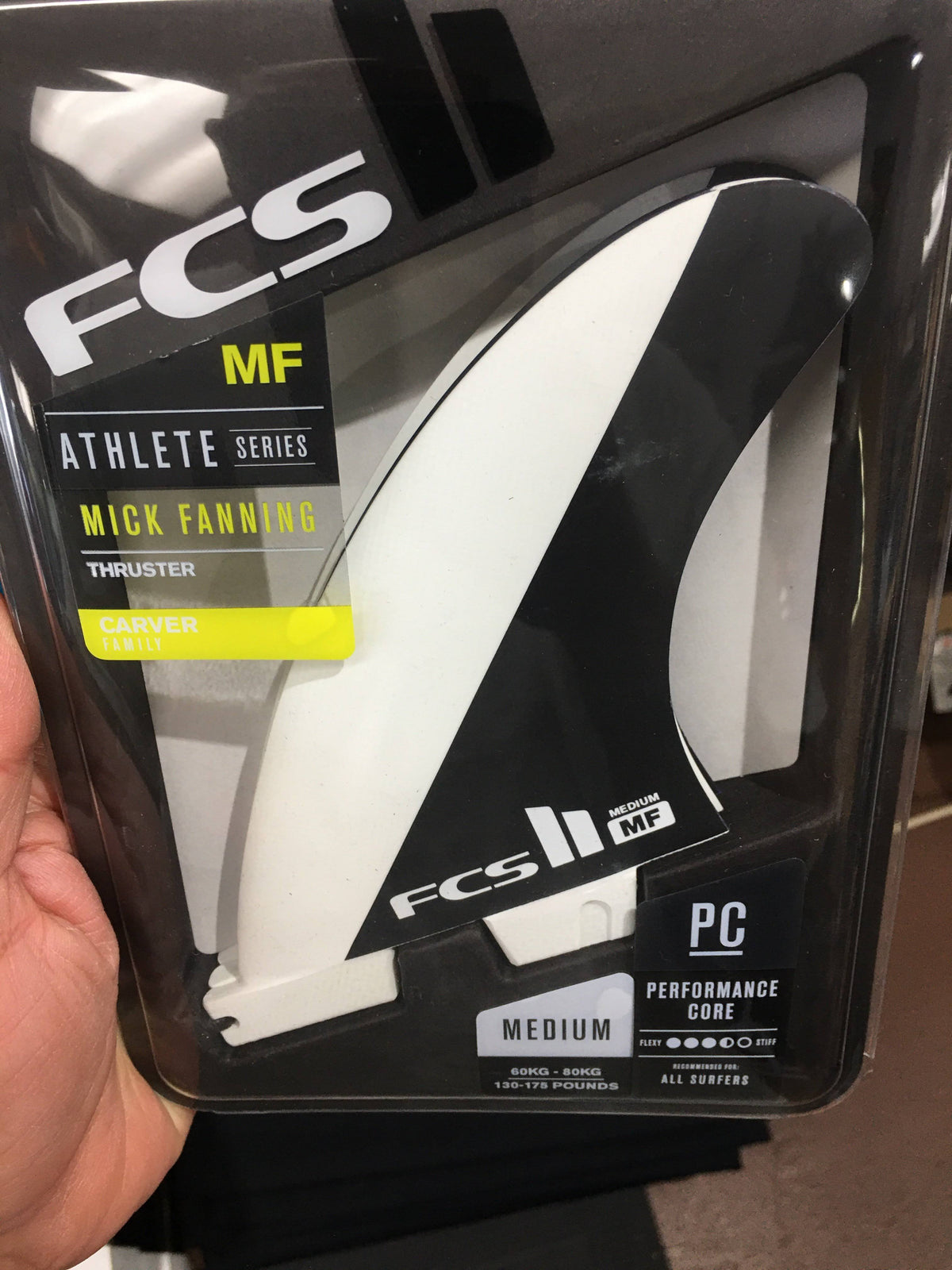 Tri Fin Set Black/White Medium P872